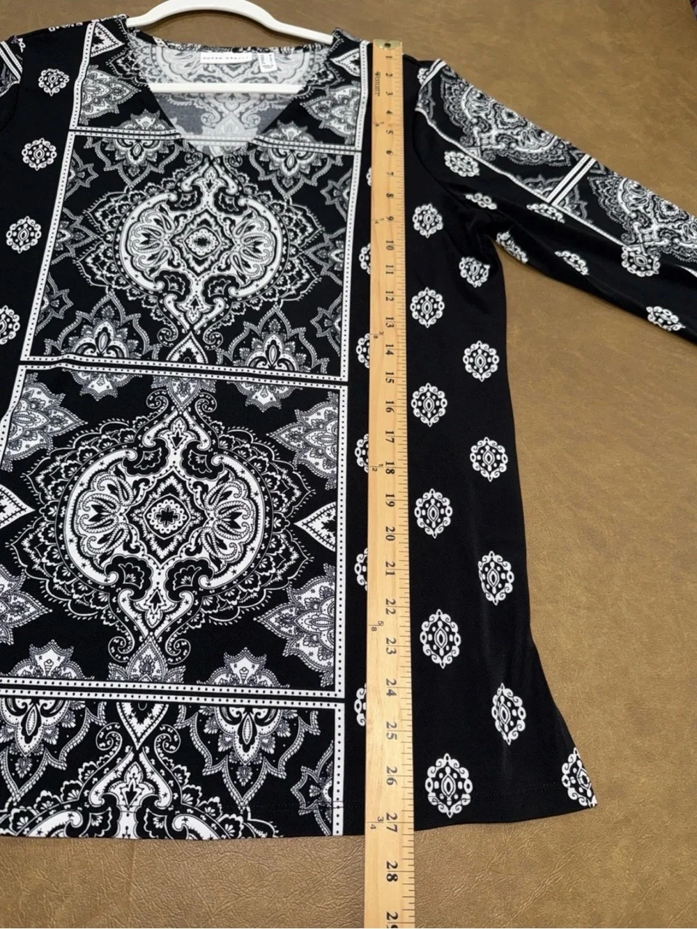 Susan Graver Womens M Liquid Knit Boho Tunic Top Black/White V- Neck 3/4 Sleeve